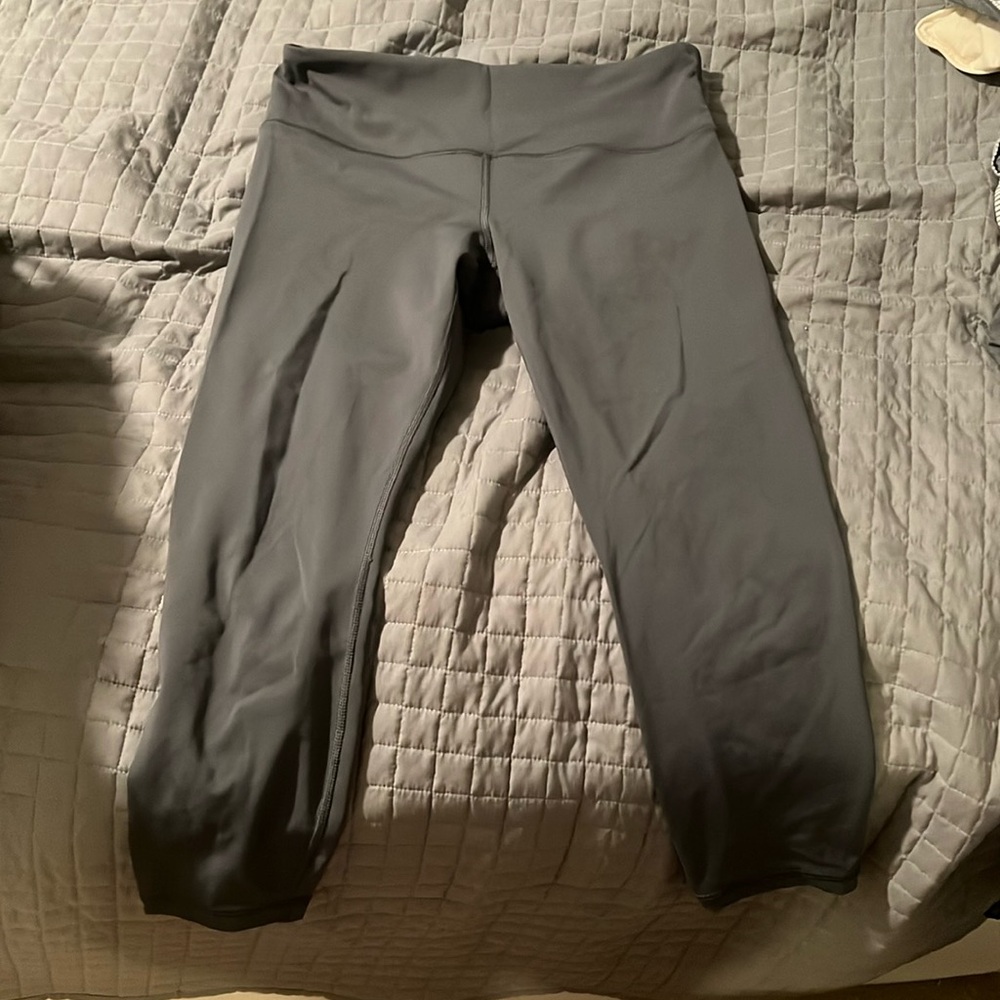 Athleta elevation train 7/8 leggings